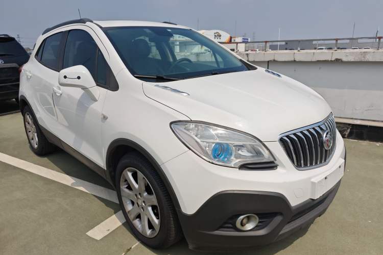 Used Buick Encore 2015 1.4T Automatic Two-Wheel Drive Urban Elite Version Front Right 45 Deg