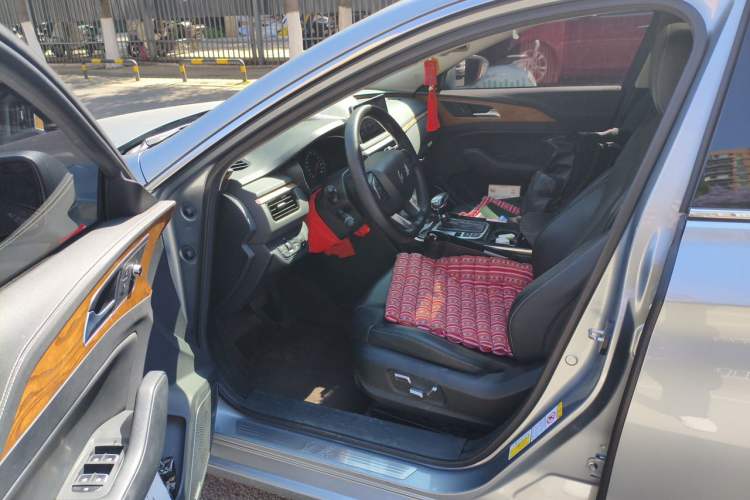 Used Hongqi H5 2018 30TD Smart Connect Enjoy Edition