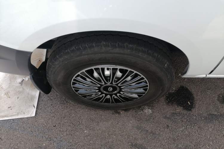 Used Ford Transit 2019 2.0T Diesel Multi-Purpose Commercial Vehicle Short Wheelbase Low Roof 6-Seater China VI Standard