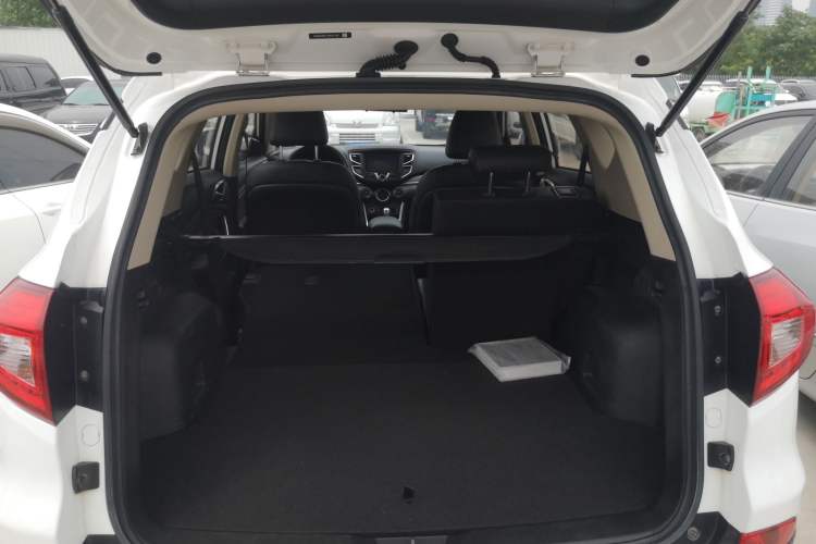 Used BYD Song 2018 1.5TID Automatic Smart Connect Prestige Model
