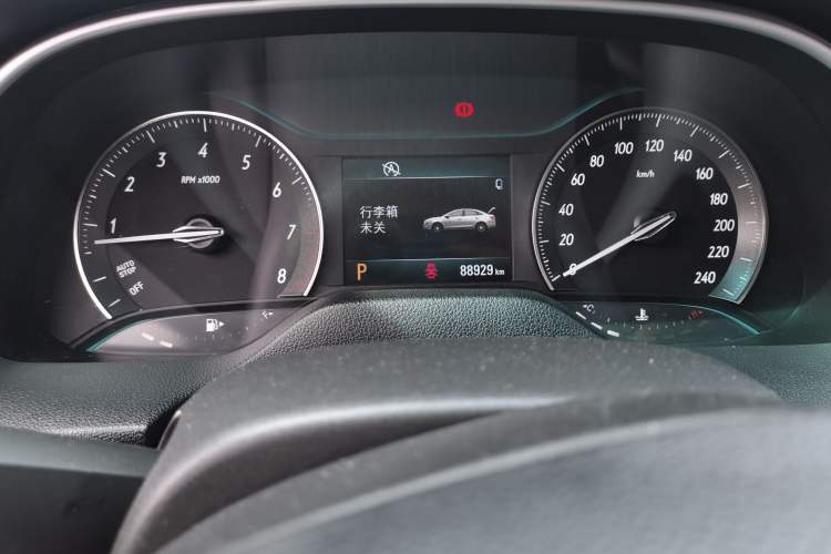 Used Buick GT 2015 15N Automatic Elite Version Odometer Close Up