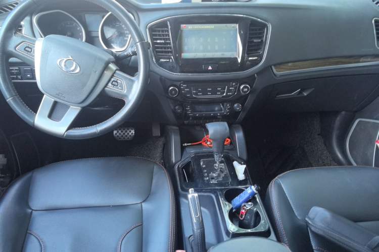 Used Geely Auto GX7 2014 2.0L Automatic Prestige Edition Center Console