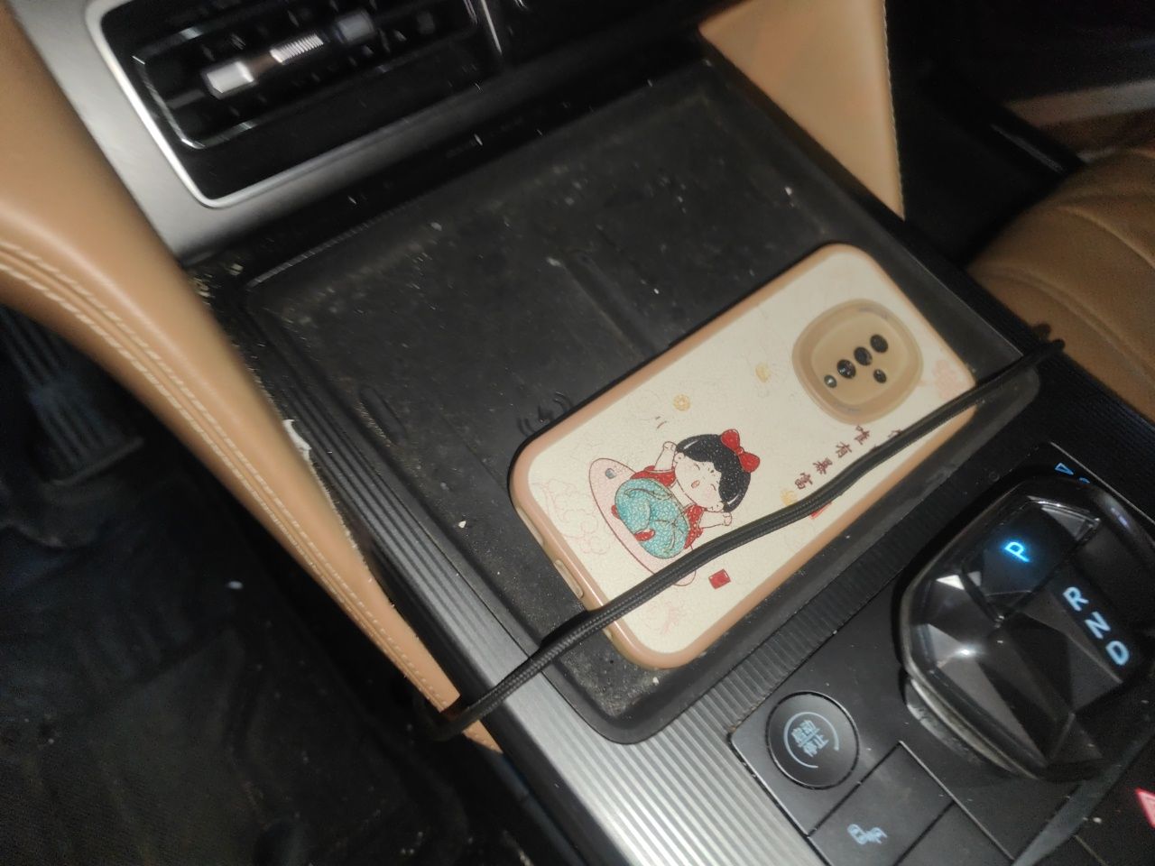BYD Song L DM-i 2024 112 km Beyond Edition — снимка 20