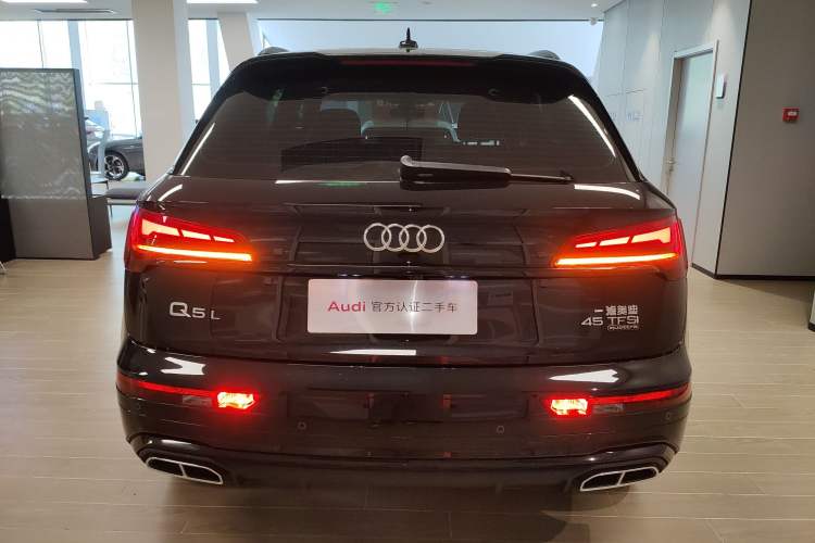 Used Audi Q5L 2024 45 TFSI Luxury Dynamic Model Rear