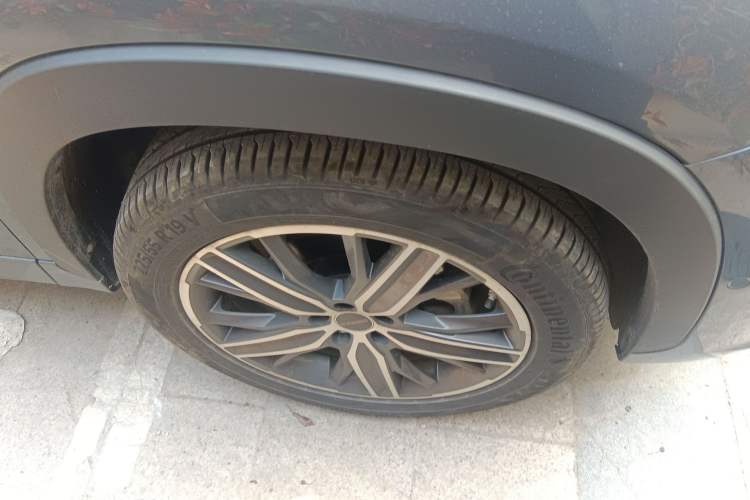 Used EXEED Zhuifeng 2022 Versailles Edition 1.6T DCT Wind-Blown Version Right Front Wheel Hub