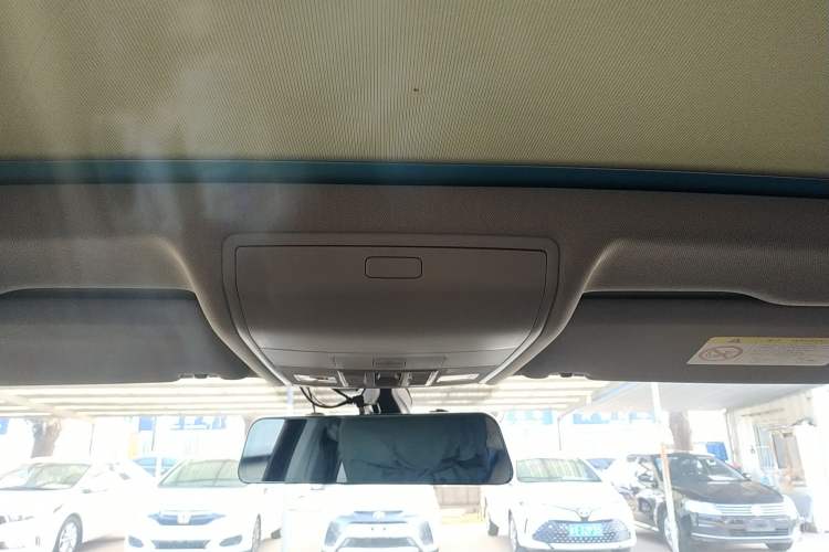 Used Volkswagen Tiguan L 2019 330TSI Automatic Two-Wheel Drive Smart Luxury Version China V Emission Standard