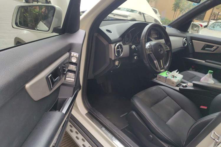 Used Mercedes-Benz GLK-Class 2015 GLK 300 4MATIC Fashion Edition Ultimate Version
