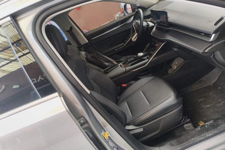 Used Haval H6 2024 1.5T Two-Wheel-Drive Classic Edition