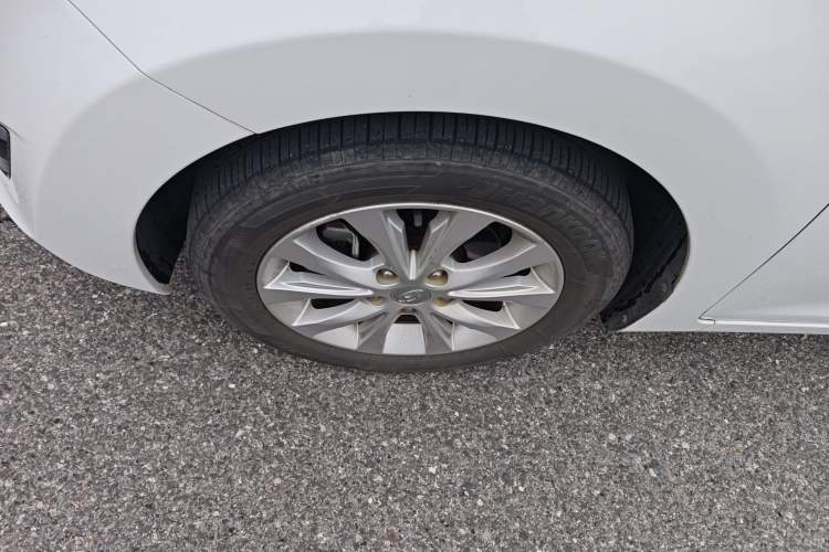 Used Hyundai Elantra (5th Generation / Langdong) 2016 1.6L Automatic Prestige Model Left Front Wheel Hub