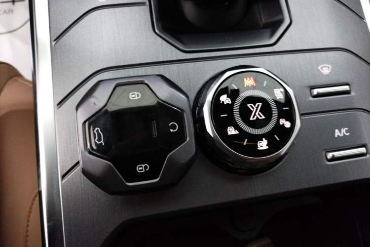 Used JETOUR Traveler 2023 2.0T All-Wheel Drive CrossPRO+