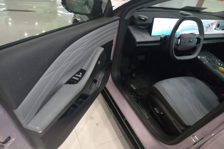 Used Geely Galaxy E8 2024 550 km Range Rear-Drive Dragon Edition