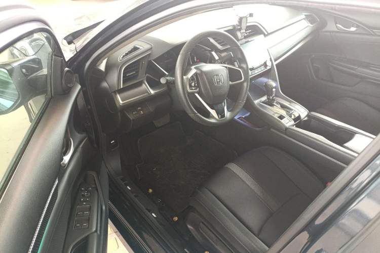 Used Honda Civic 2016 220TURBO CVT Luxury Edition