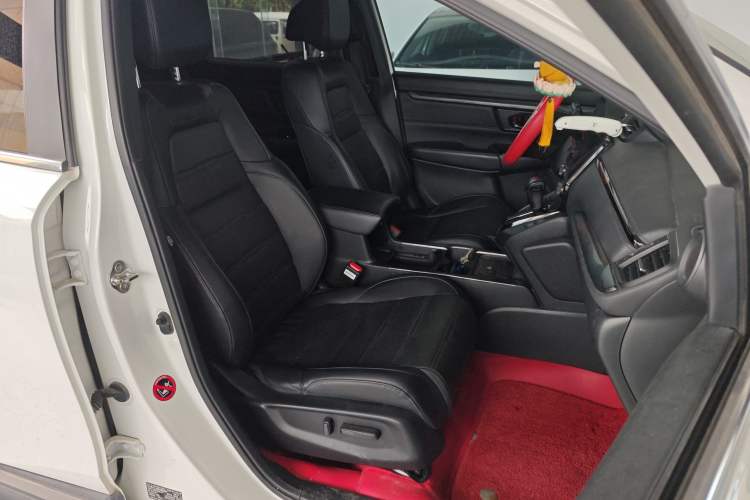 Used Honda CR-V 2021 240TURBO CVT 2WD Black Jazz Edition Right Front Seat