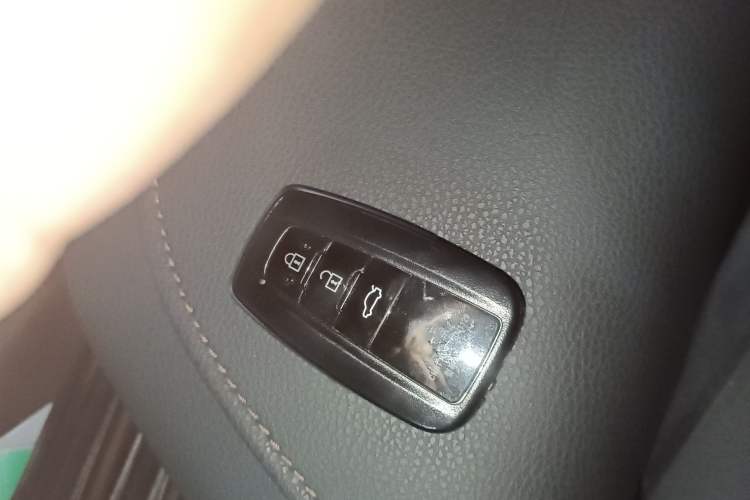 Used Toyota Camry 2019 2.5G Luxury Edition China V Standard Interior 1