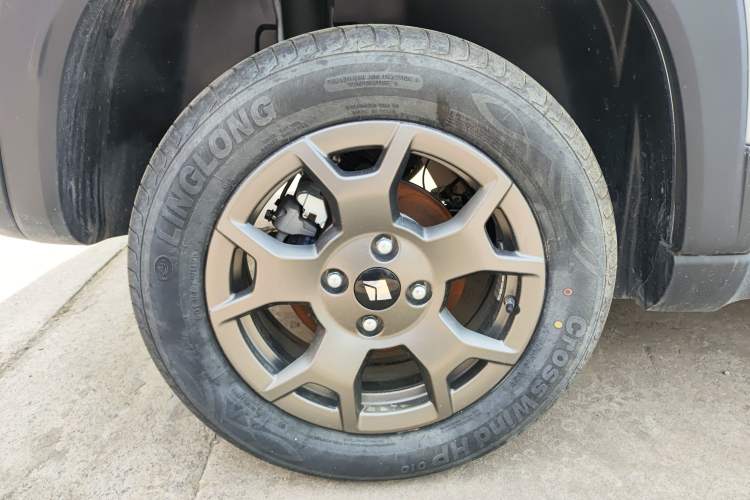 Used Baojun Spark EUV 2026 301km Flagship Edition Right Rear Wheel Hub