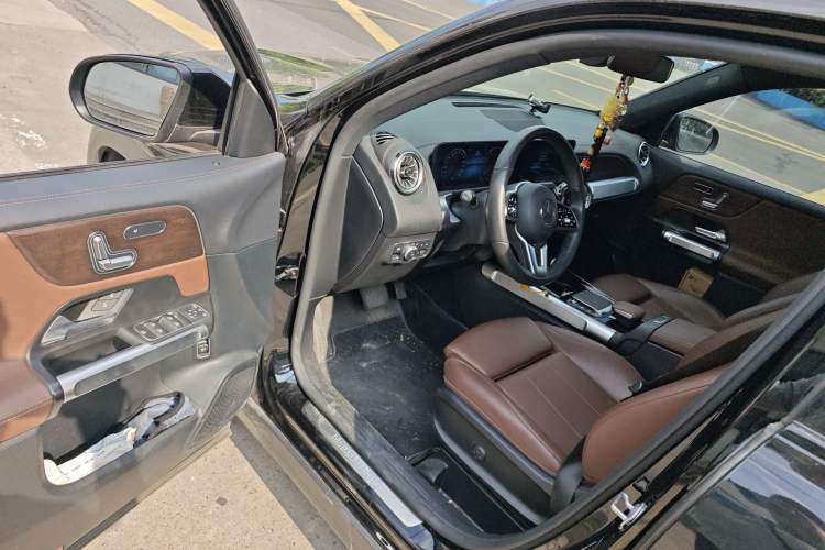 Used Mercedes-Benz GLB 2021 GLB 200 4MATIC