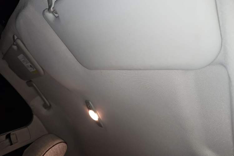 Used Ford Focus 2012 Sedan 1.6L Manual Comfort Model
