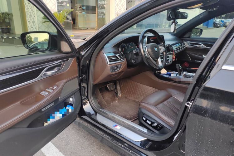 Used BMW 7 Series 2018 740Li M Sport Package Leading Model
