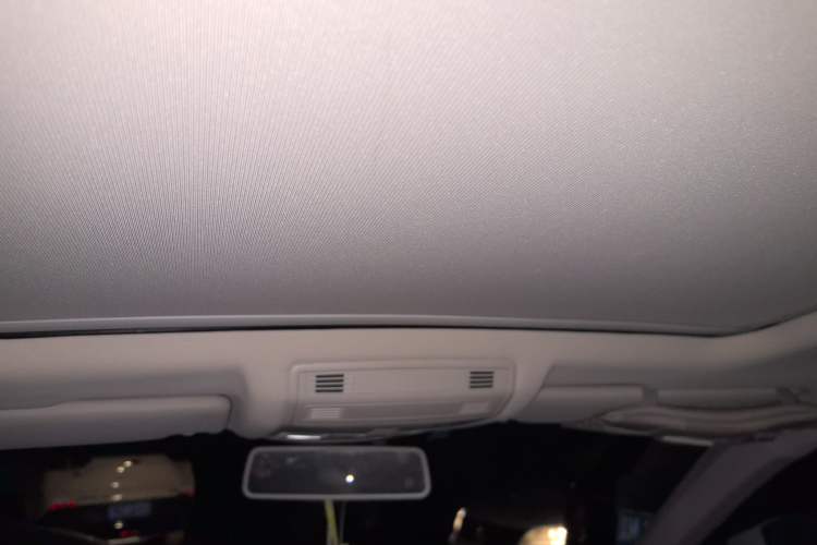 Used Volkswagen T-ROC 2020 280TSI DSG Two-Wheel Drive Comfort Version