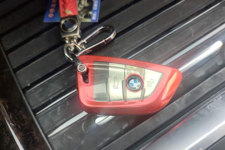 Used BMW X5 2018 xDrive28i
