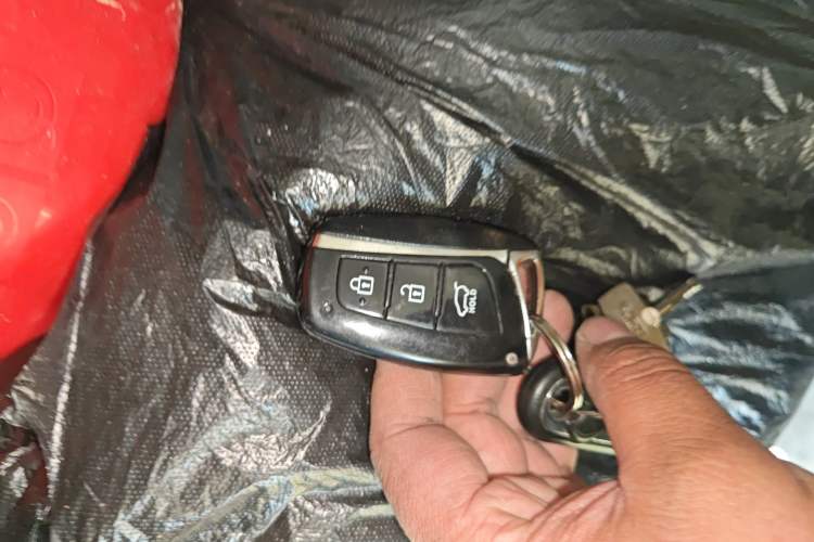 Used Hyundai Grand SantaFe 2013 3.0L 7-Seater 4x4 Flagship Edition
