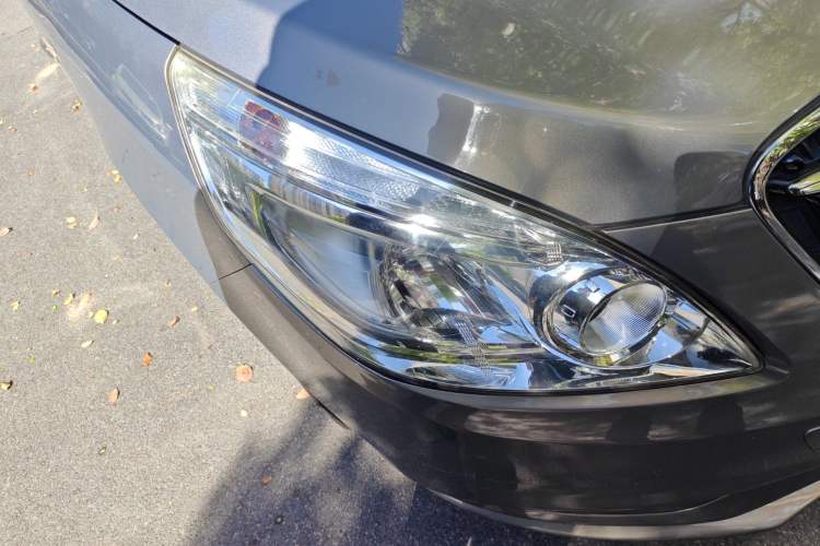 Used Buick GL8 2018 28T Luxury Model China VI Standard Right Front Headlight