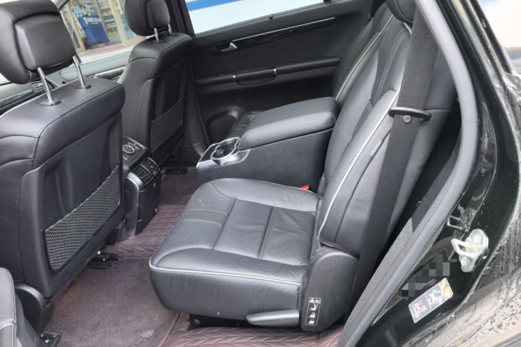 Used Mercedes-Benz R-Class 2014 R 400 4MATIC Business Model Left Rear Seat