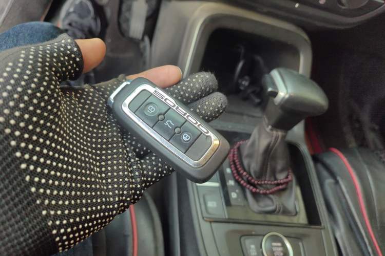 Used Qoros 5 2018 1.6T Automatic Leading Model
