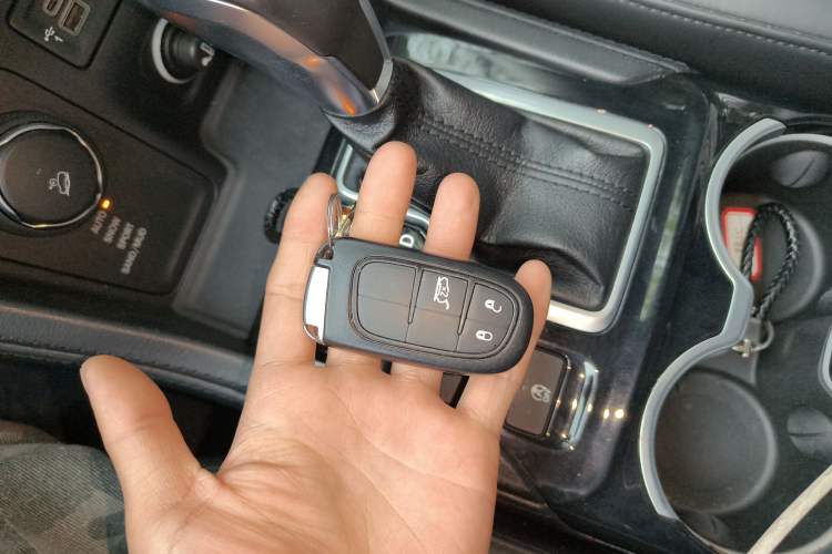 Used Jeep Commander 2018 2.0T Four-Wheel Drive Prestige Edition China V
