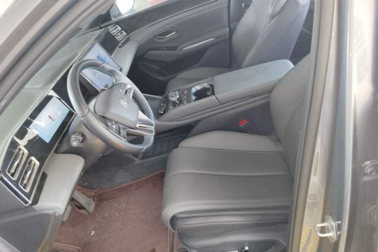 Used BYD Qin L 2024 DM-i 120KM Beyond Model