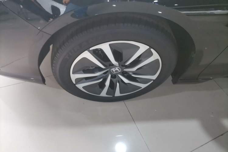 Used Honda Inspire 2022 Rui Hybrid 2.0L Jingzhi Edition Left Front Wheel Hub