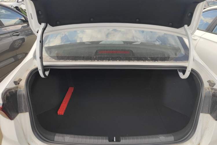 Used Geely Auto Emgrand 2025 4th Generation 1.5L Manual - Starry Edition