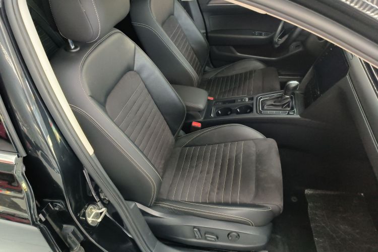 Used Volkswagen Magotan 2020 330TSI DSG Luxury Edition
