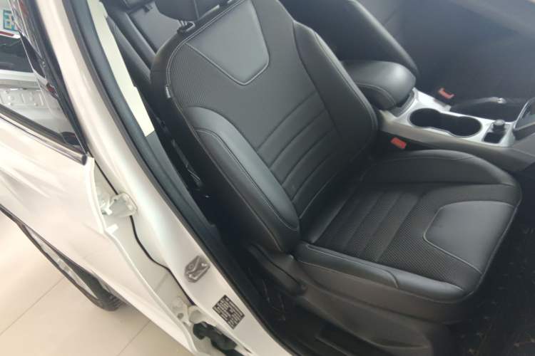 Used Ford Kuga 2015 1.5L GTDi Two-Wheel Drive Fashion Edition