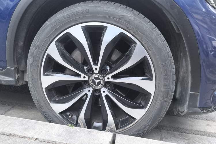 Used Mercedes-Benz GLC Coupe 2017 GLC 260 4MATIC Coupe SUV
