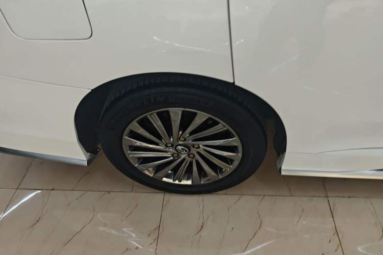 Used GAC Trumpchi M8 2021 Master Series 390T Ultimate Edition Right Rear Wheel Hub