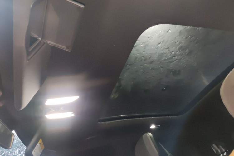 Used CHANGAN UNI-V 2022 1.5T Smart Navigation Version Headliner