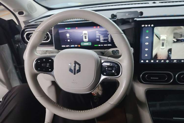 Used Leapmotor C11 2023 Extended-Range 285 Comfort Edition