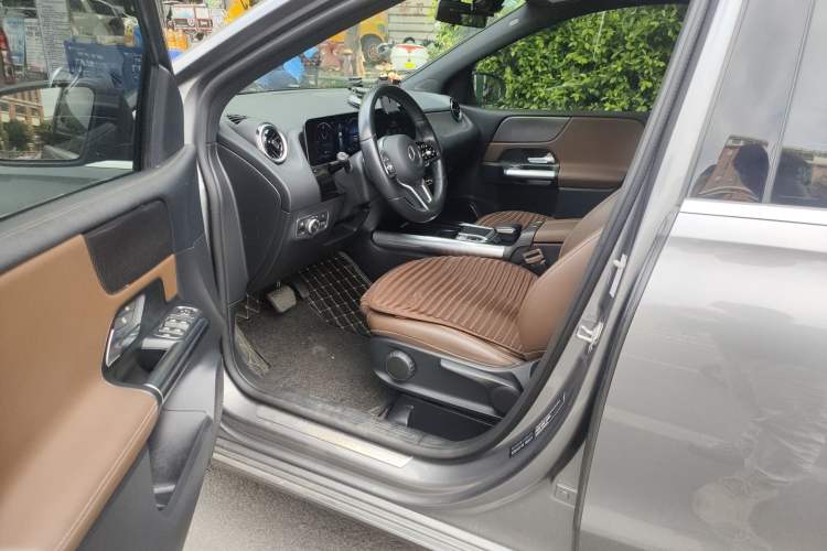 Used Mercedes-Benz B-Class 2020 B 180 Driver Seat