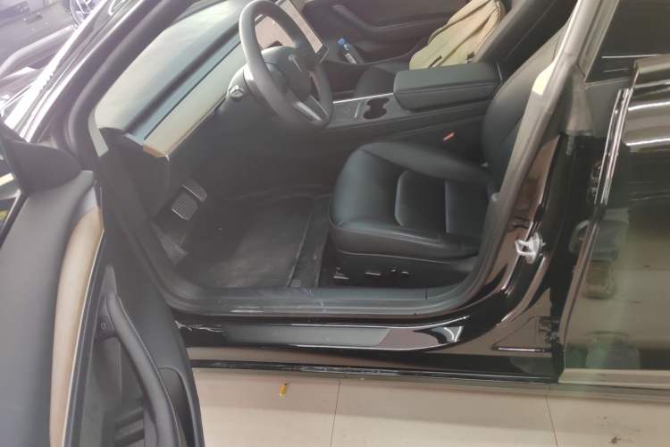 Used Tesla Model 3 2022 Rear-Wheel-Drive Version