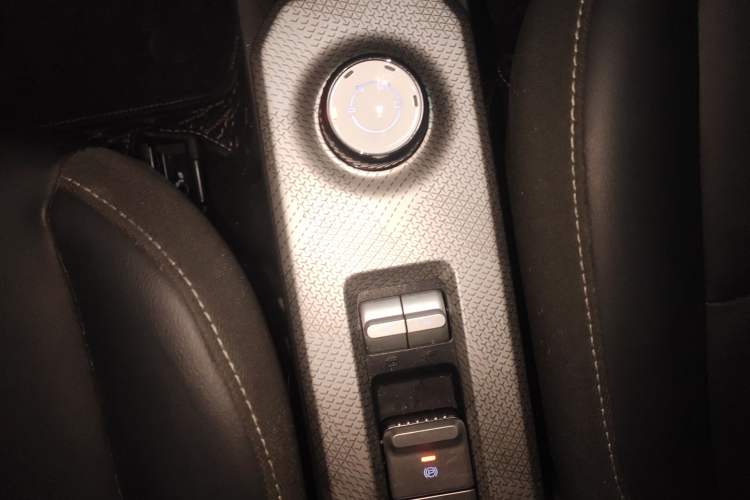 Used Baojun Spark 2024 Flagship Edition Gear Lever