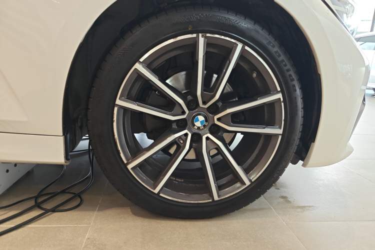 Used BMW 3 Series 2021 Second Facelift 320Li M Sport Package
