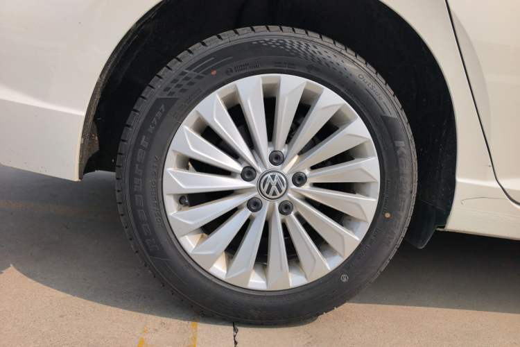 Used Volkswagen Lavida 2019 1.5L Automatic Comfort Edition China VI Standard Exterior 5