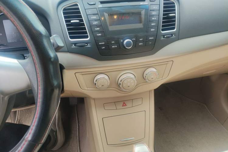 Used Roewe 350 2013 350S 1.5L Automatic Xunda Edition