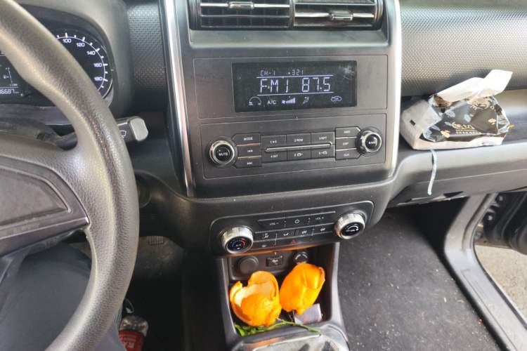 Used CHANGAN OSHAN X70A 2018 1.5L Manual Standard Edition
