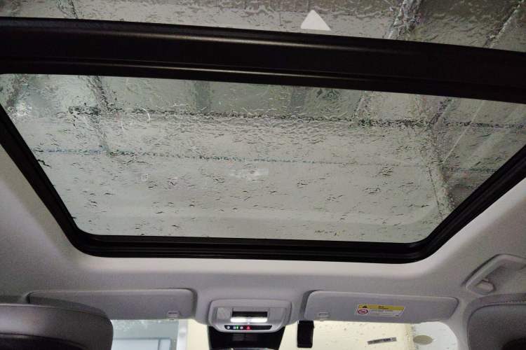 Used Buick E5 2025 Model 620KM Prestige Edition