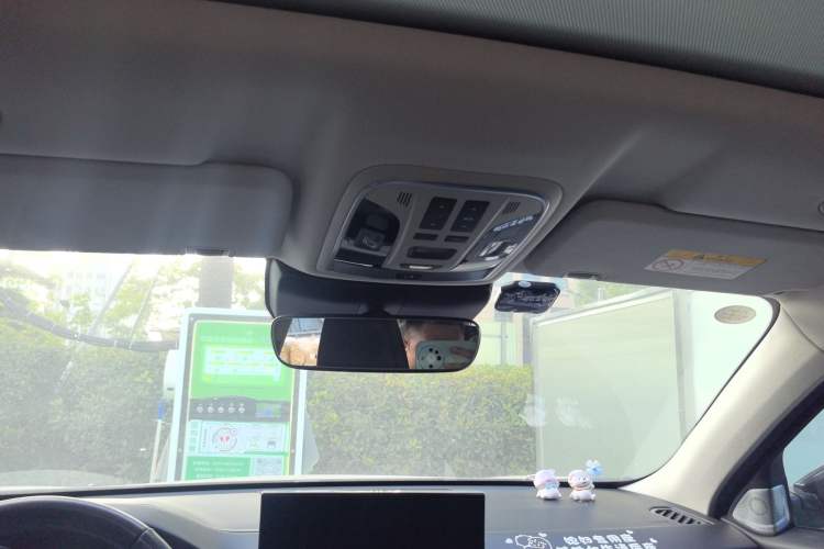 Used Wey VV6 2020 2.0T Two-Wheel Drive Smart Enjoyment+