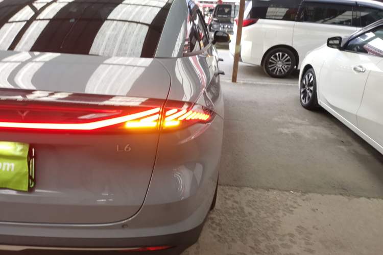 Used Geely Galaxy L6 2024 125km PLUS Dragon Edition