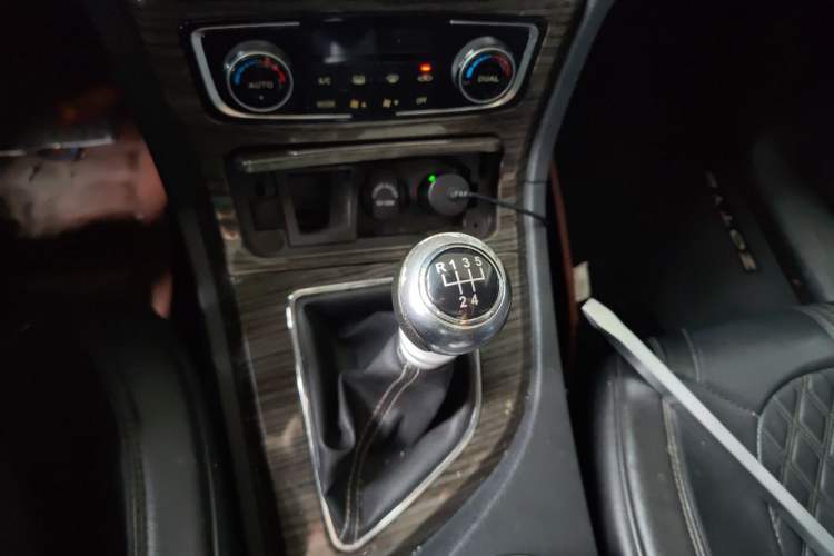 Used Zotye T600 2016 1.5T Manual Luxury Edition