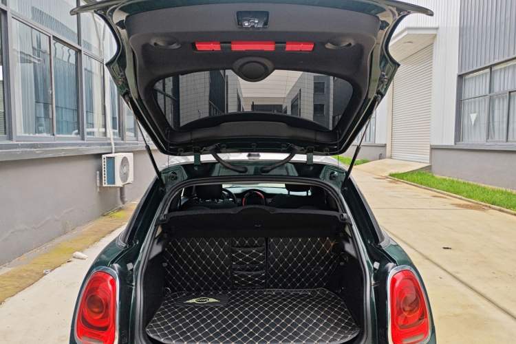 Used MINI MINI 2016 1.5T COOPER SEVEN Five-Door Edition